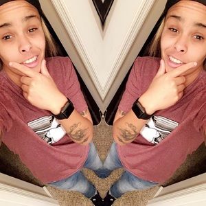 Meet your Posher, Denise